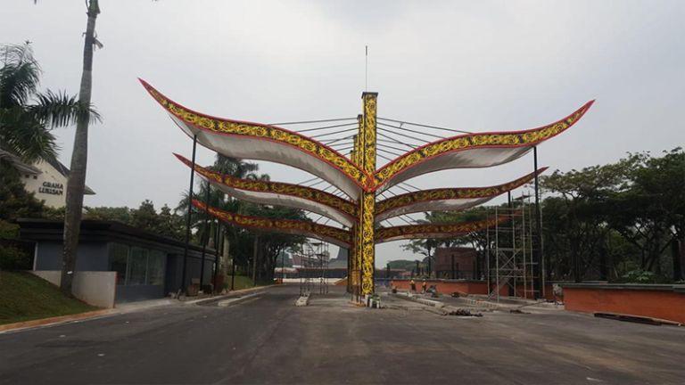 TMII Gerbang Dayak Kalimantan